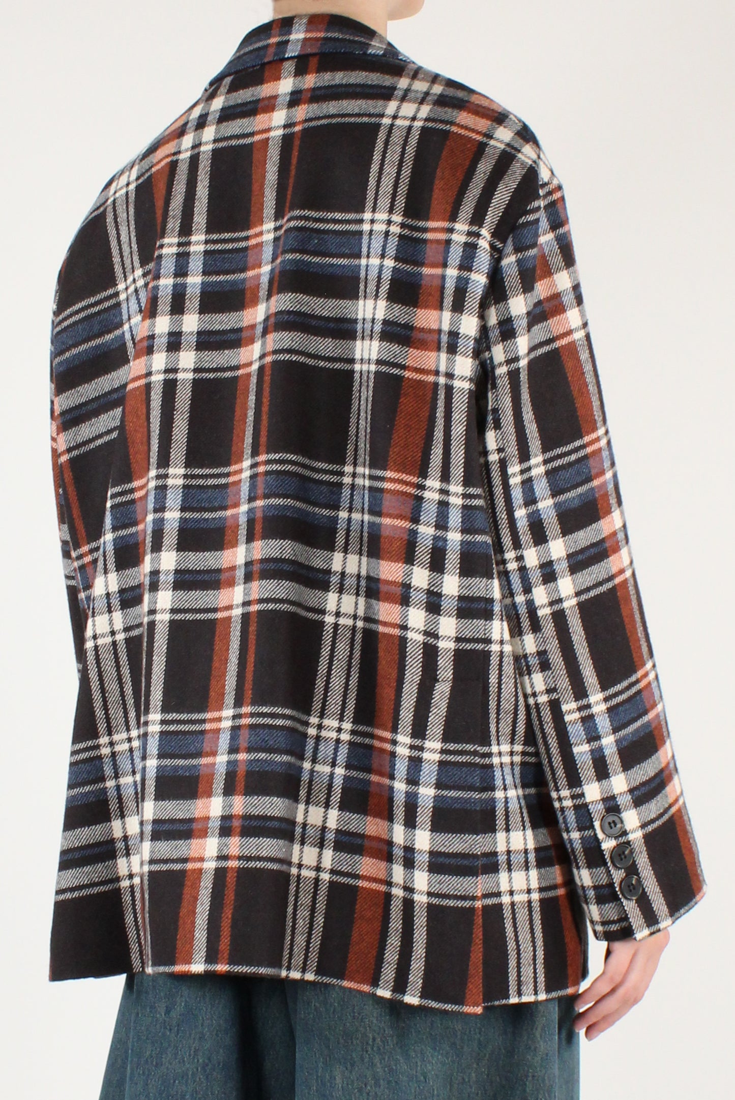 Blazer Over Monopetto in Tartan