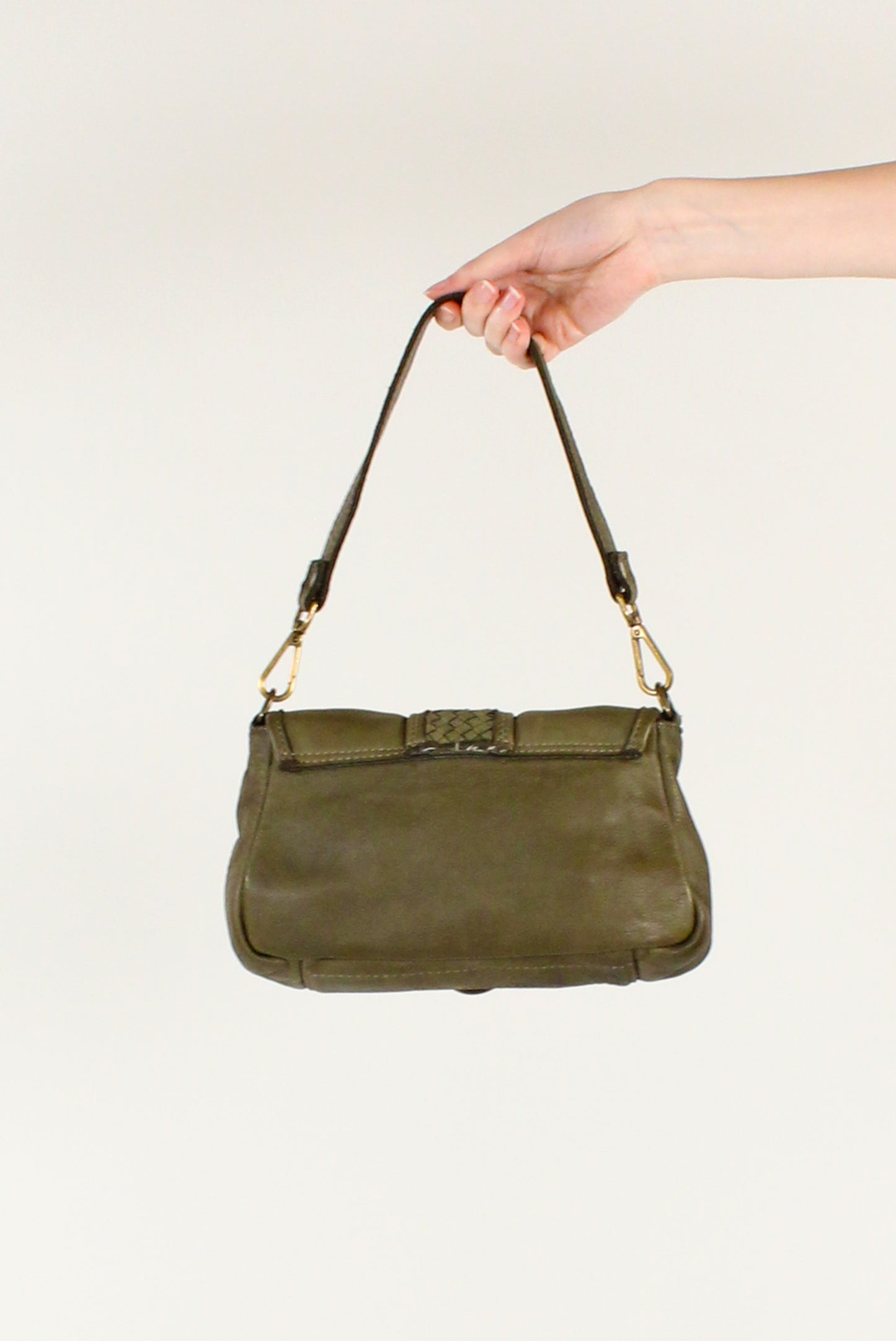 Borsa in Pelle con Patta Intrecciata