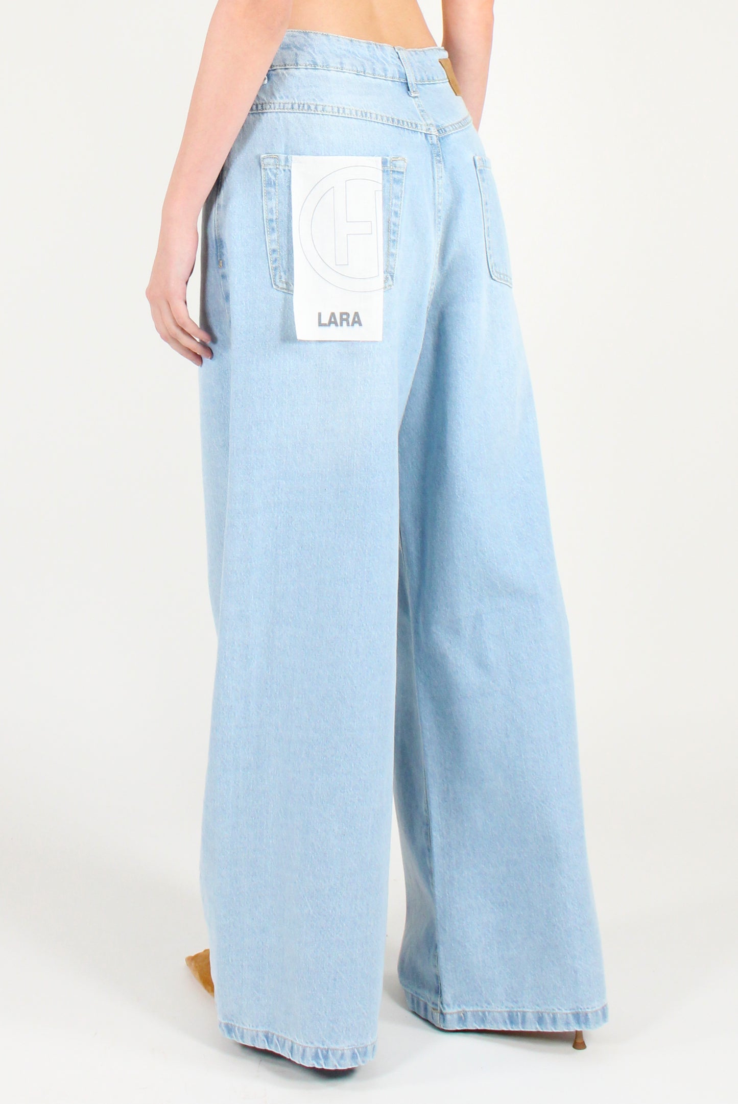 Lara Super Wide Leg Jeans