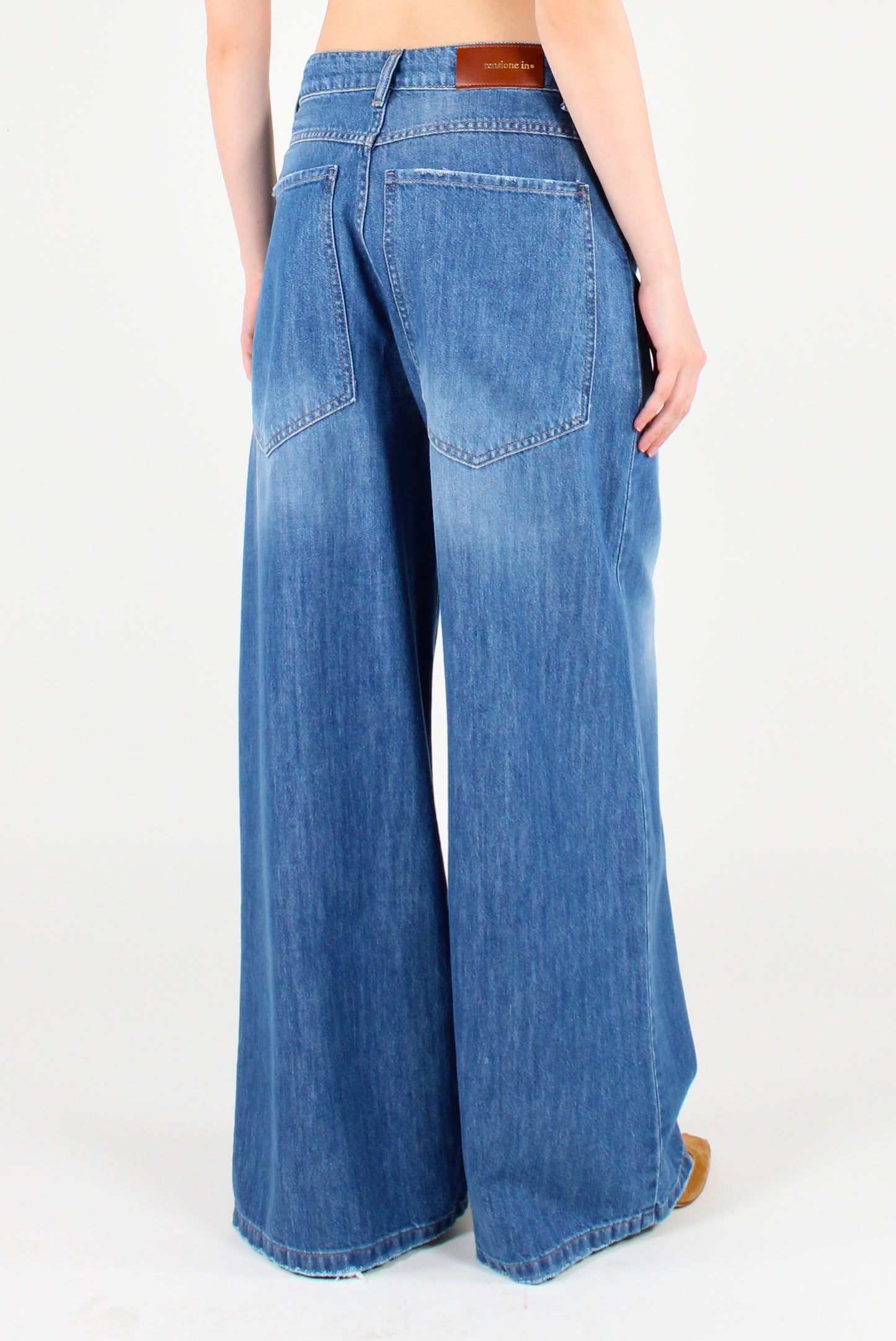 Jeans with pockets