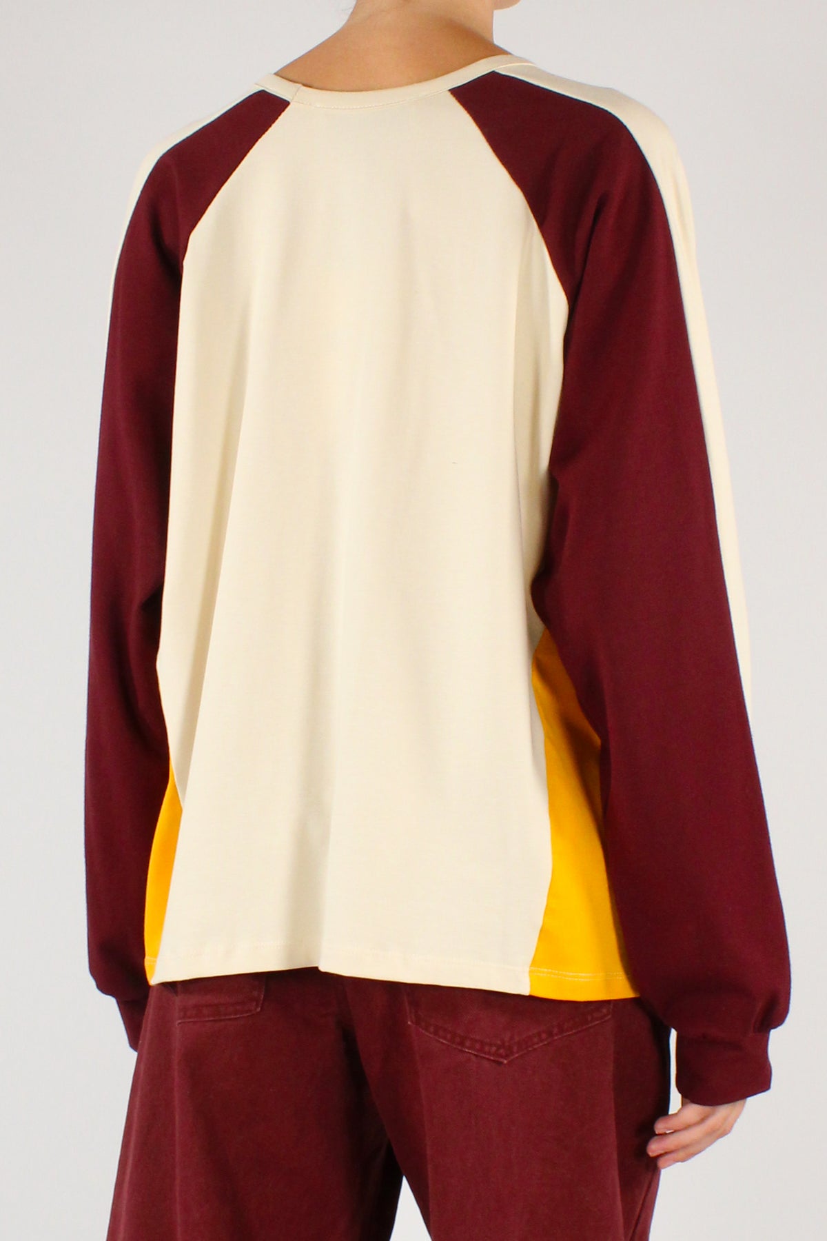 Maglia Raglan con Scritta "24"