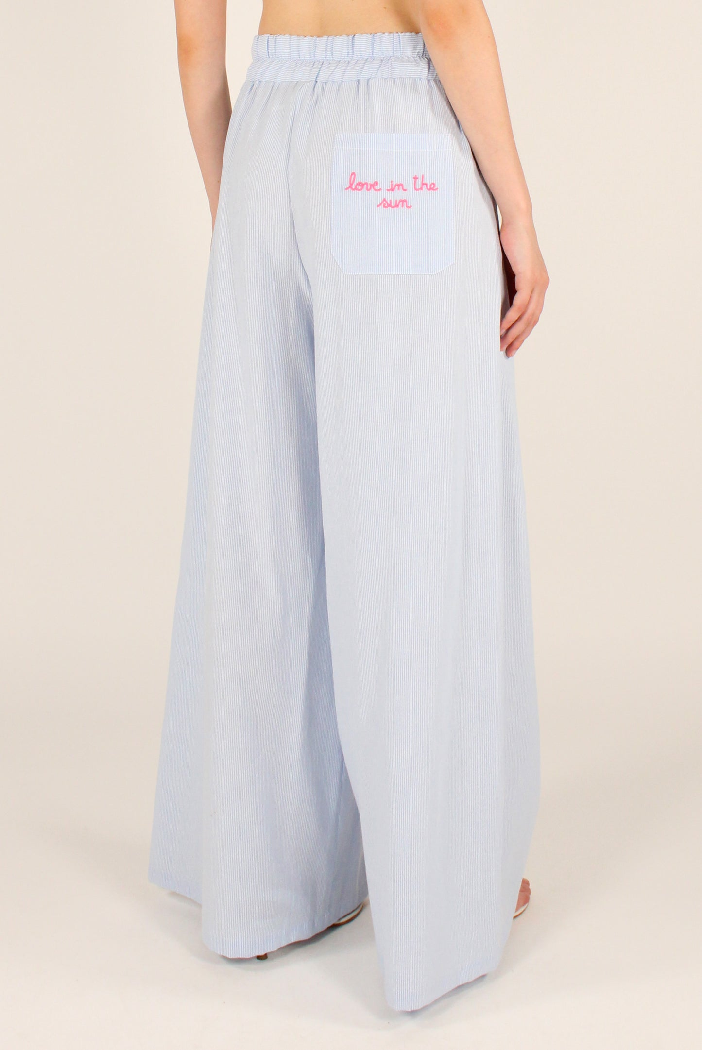 Pantaloni a Palazzo a Righe con Ricamo sulla Tasca