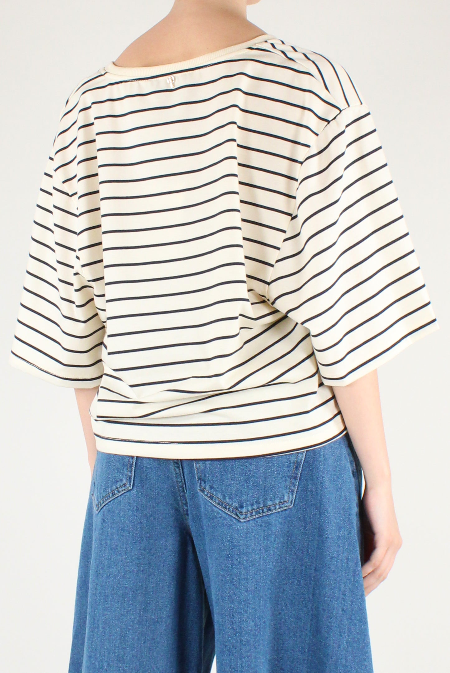 T-shirt Over a Righe