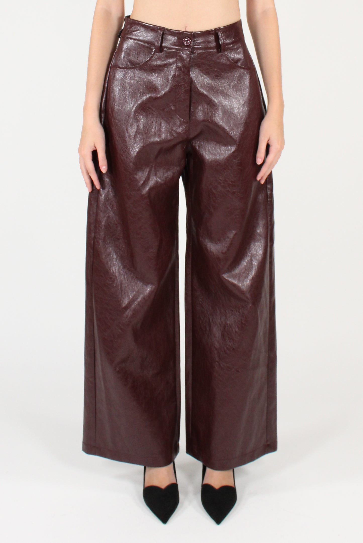 Pantaloni con Tasconi in Ecopelle Lucida