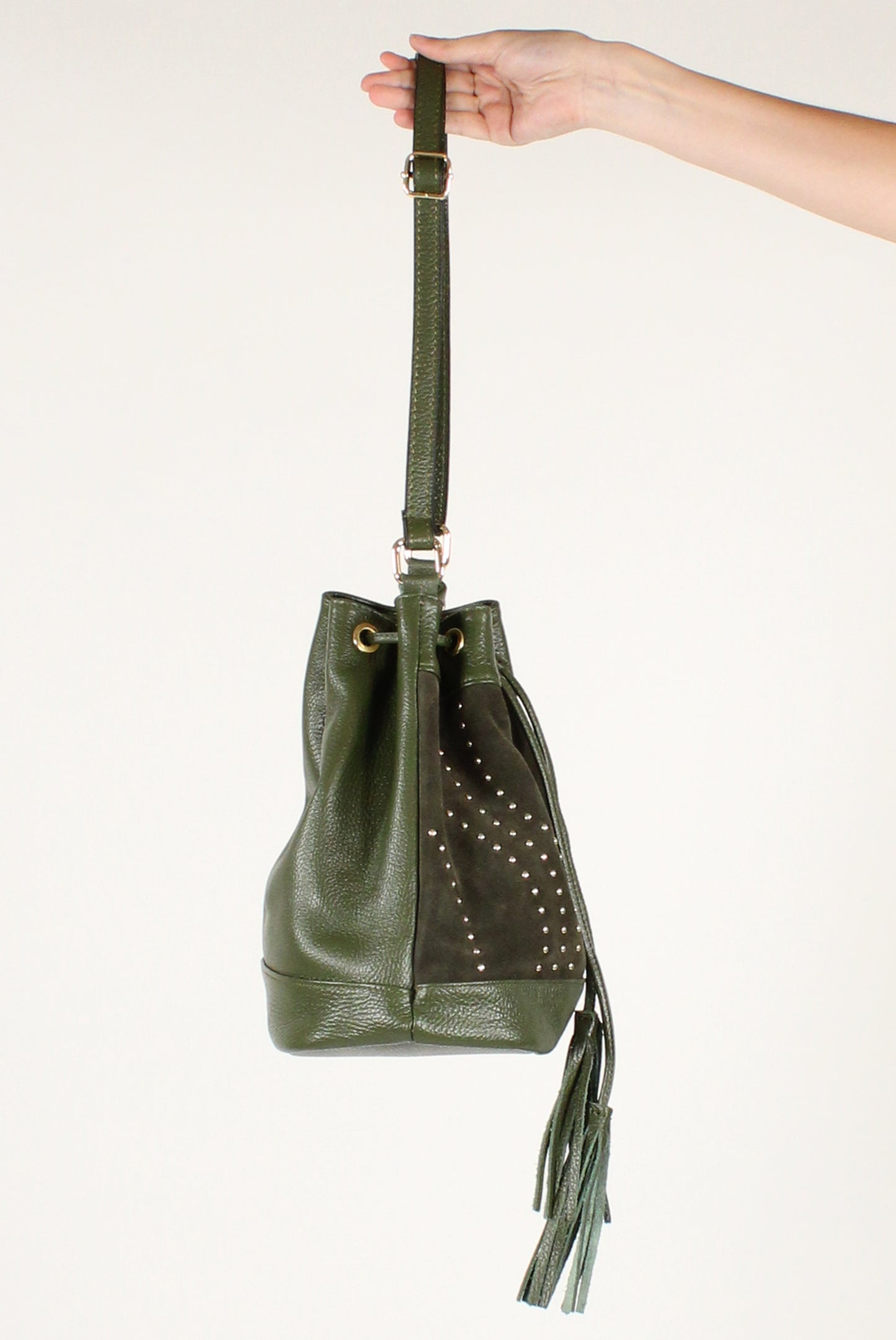 Borsa a Secchiello con Borchie