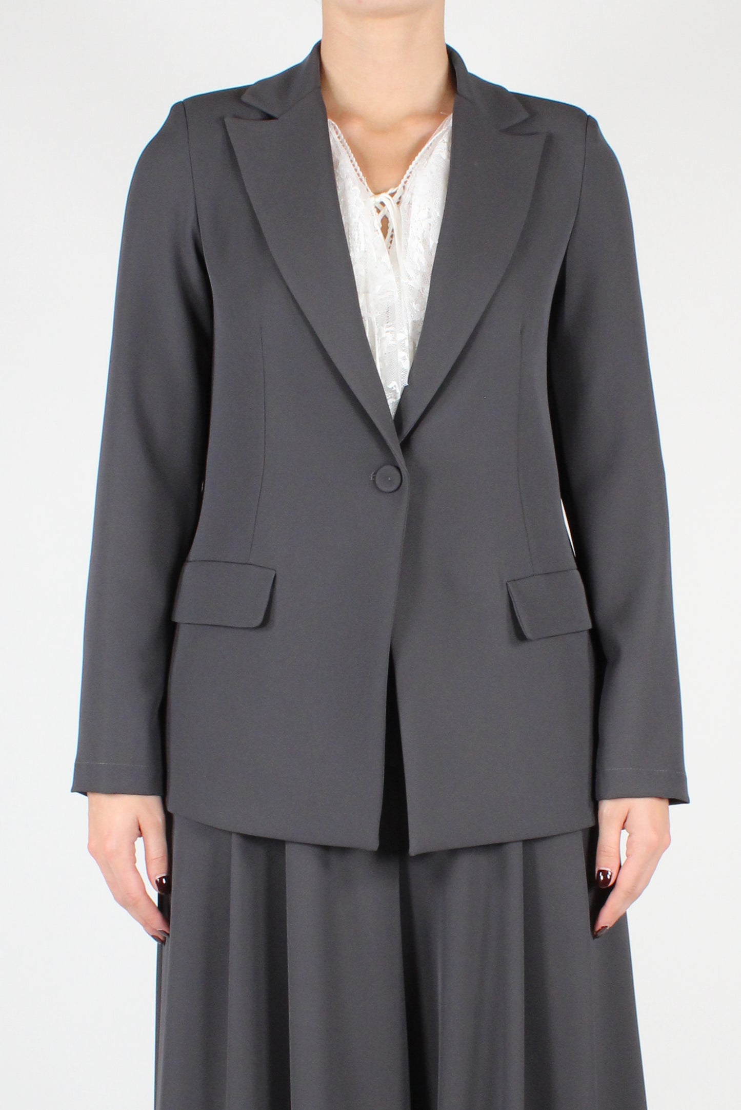 Single Breasted Blazer with Peak Lapels