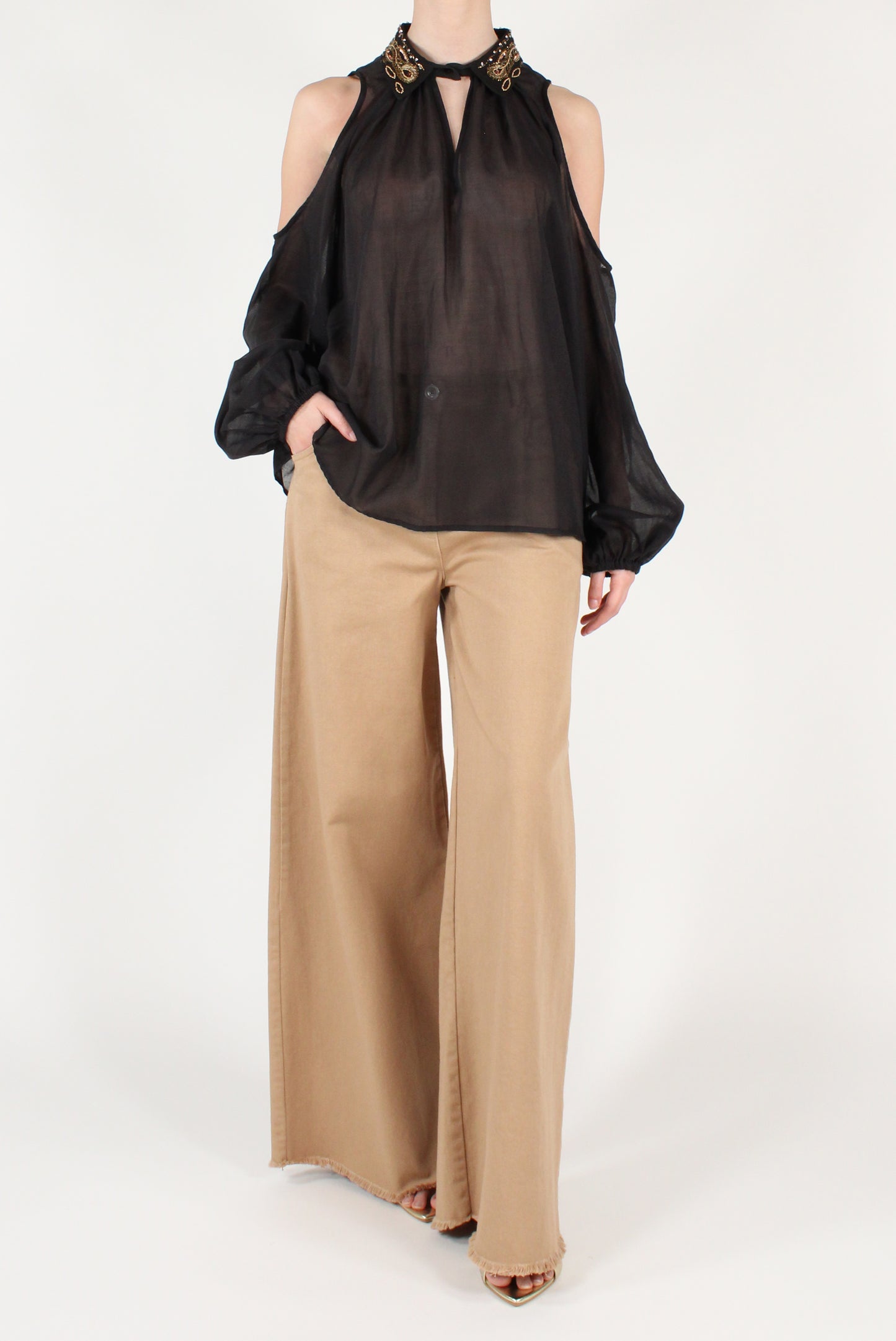 Blusa Over con Cut Out in Mussola
