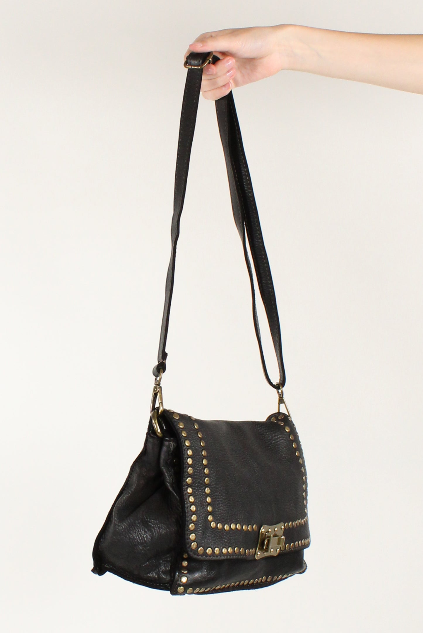 Borsa Borchiata a Trapezio