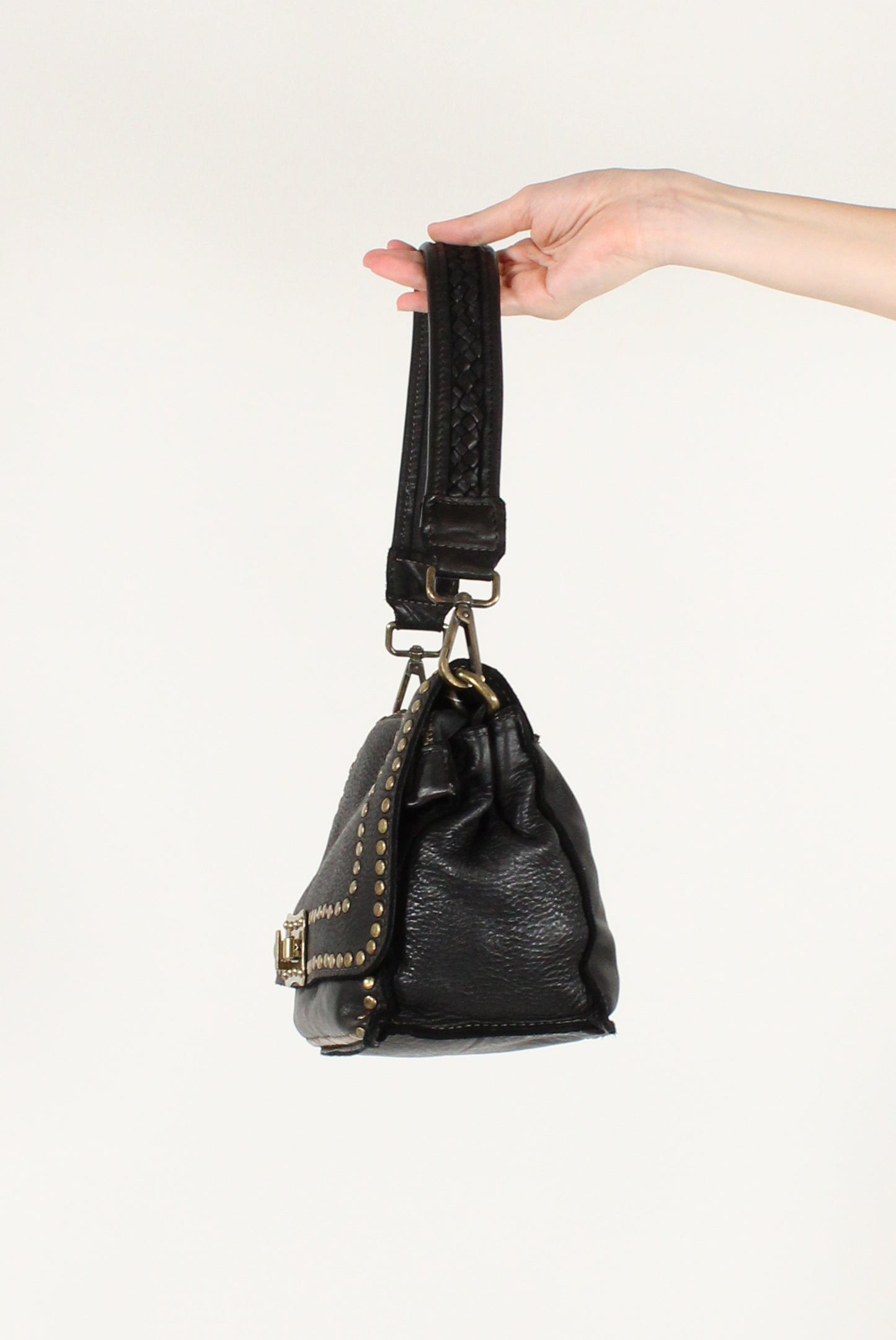Borsa Borchiata a Trapezio
