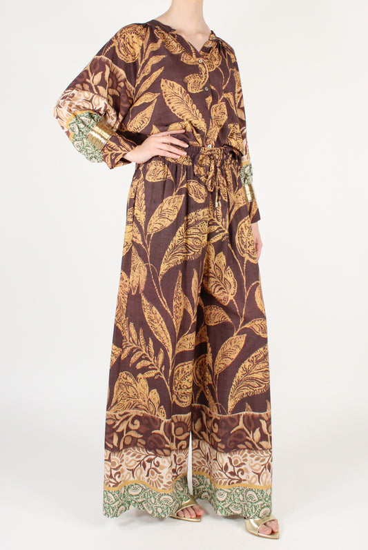 Exotic Fantasy Shirt with Bracelets