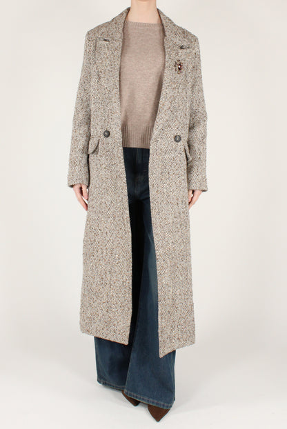 Cappotto Lungo Spigato con Spilla