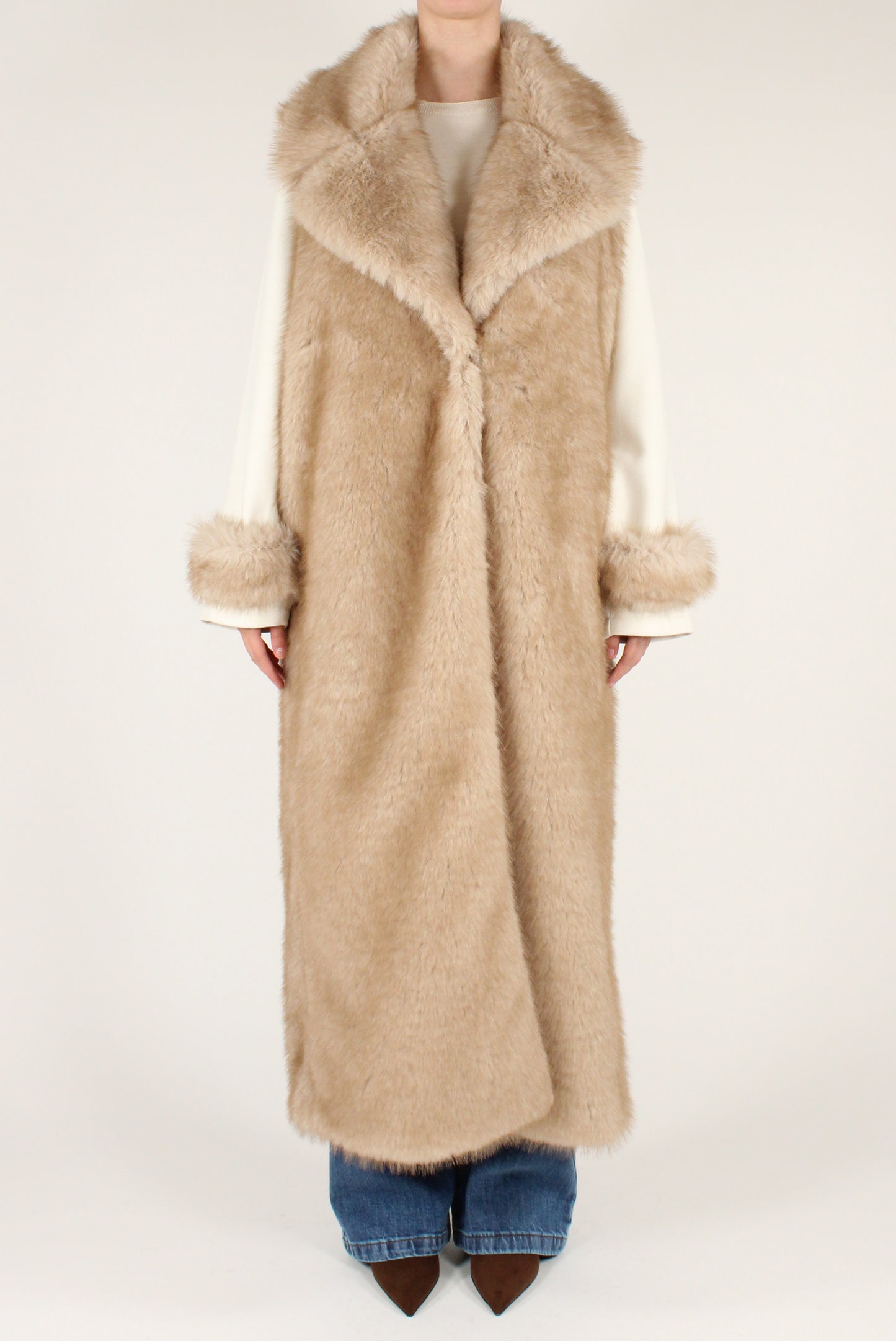 Cappotto Lungo con Eco Pelliccia