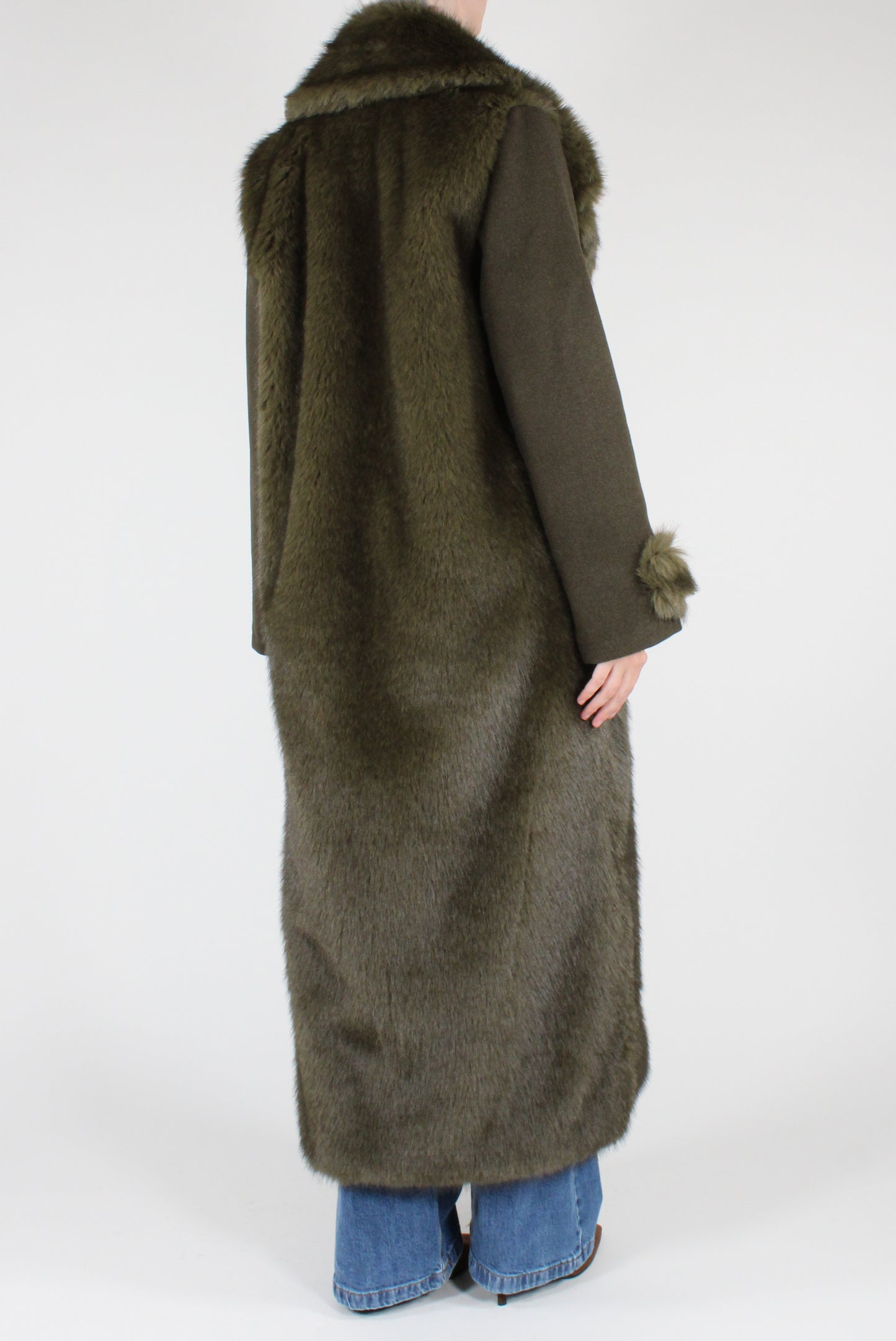 Cappotto Lungo con Eco Pelliccia