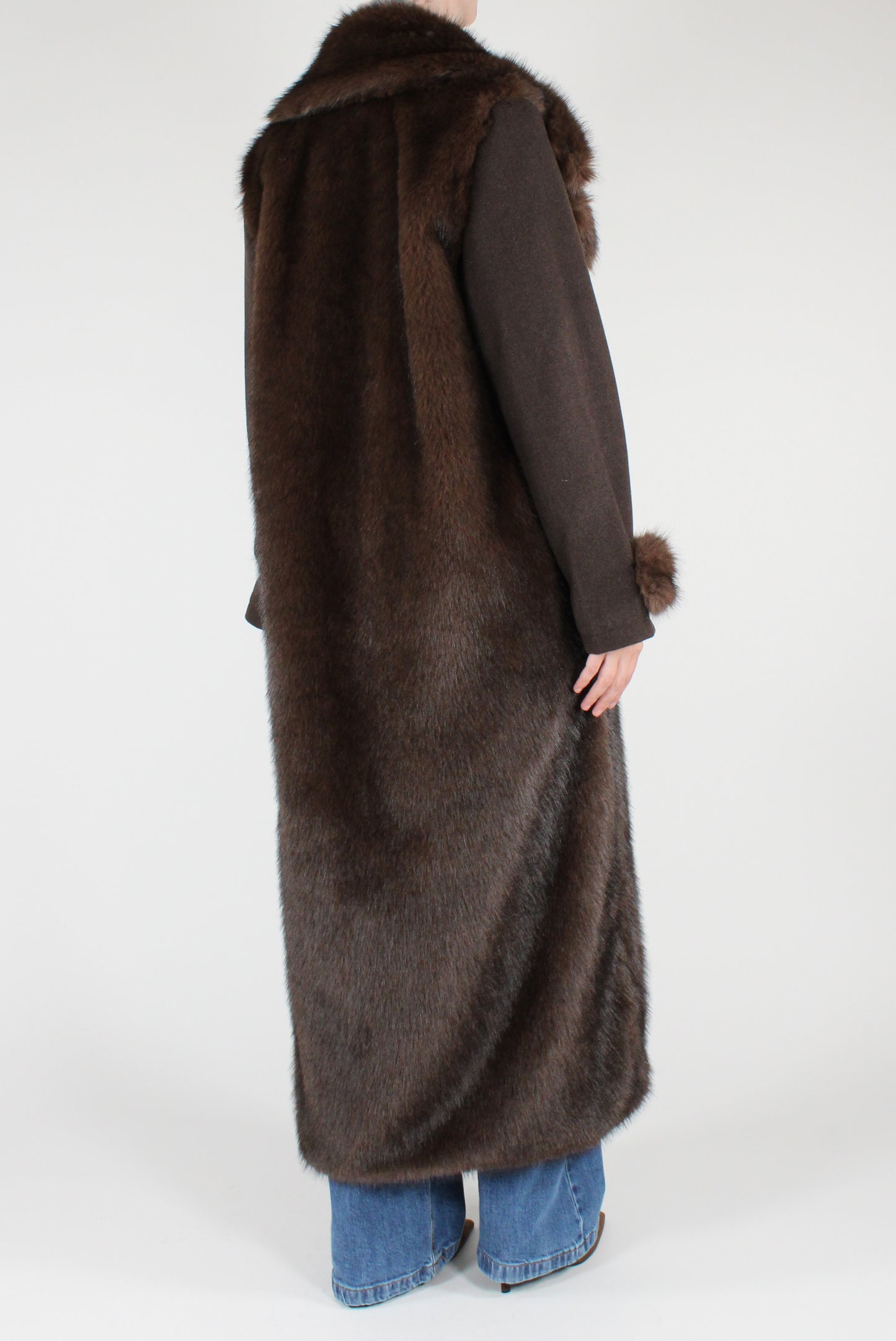 Cappotto Lungo con Eco Pelliccia