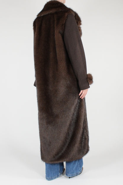 Cappotto Lungo con Eco Pelliccia