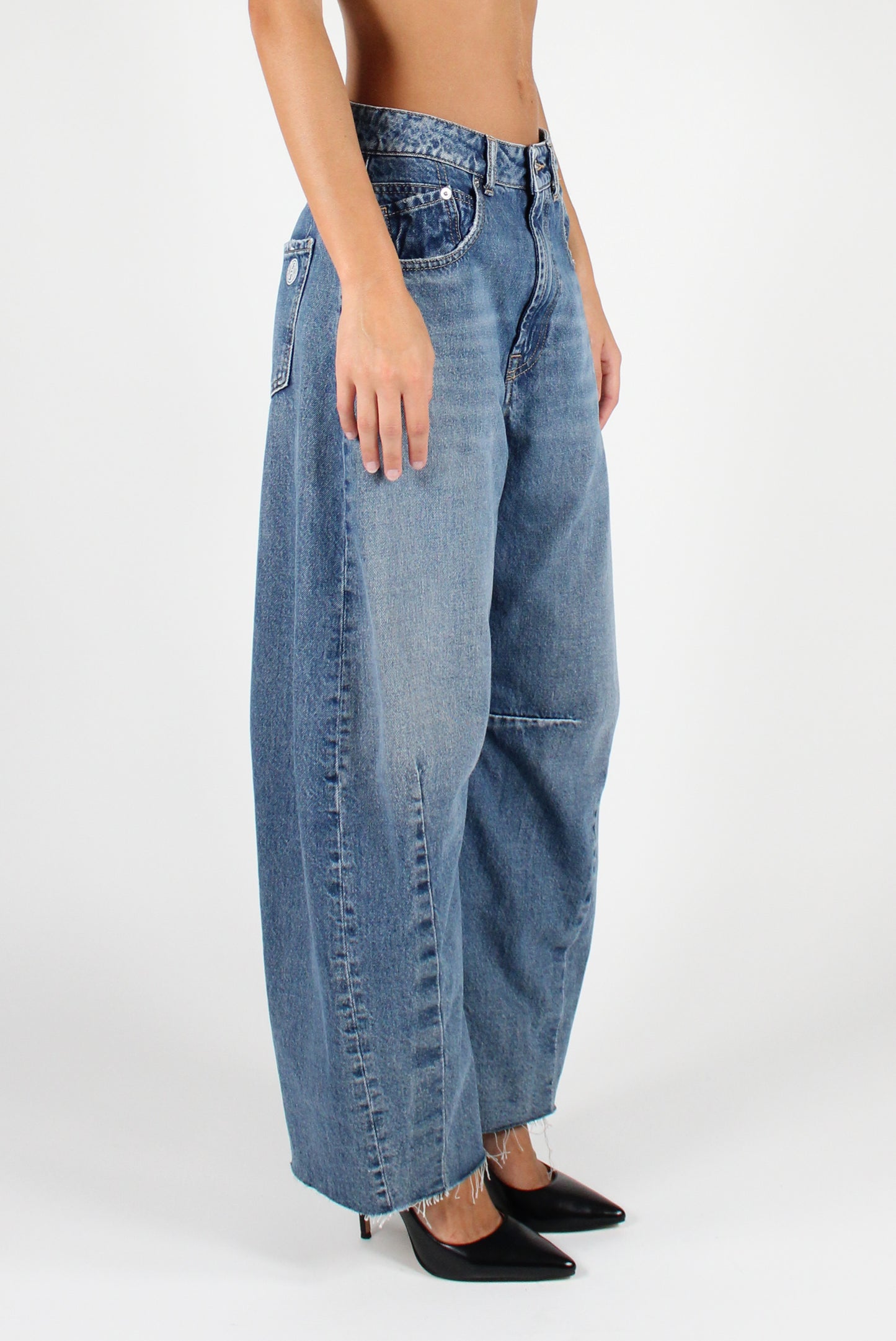 Five Pocket Balloon Cut Jeans