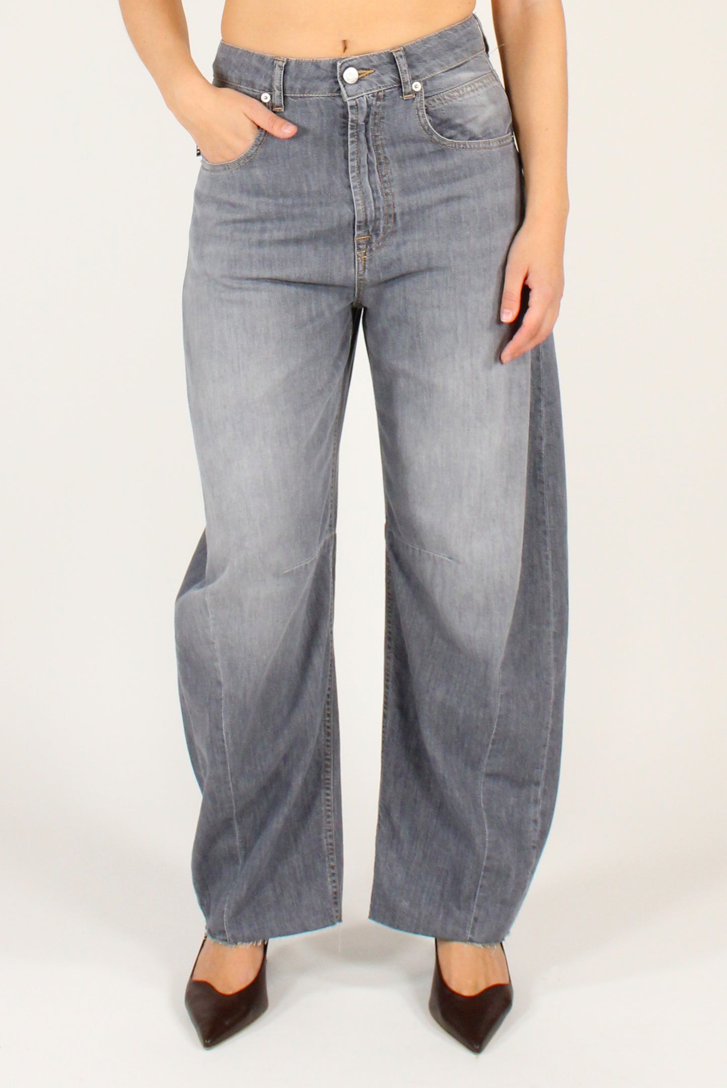 Barbara Barrell Jeans Raw Cut Hem