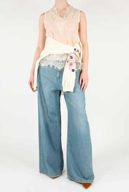 Sleeveless Blouse with Lace