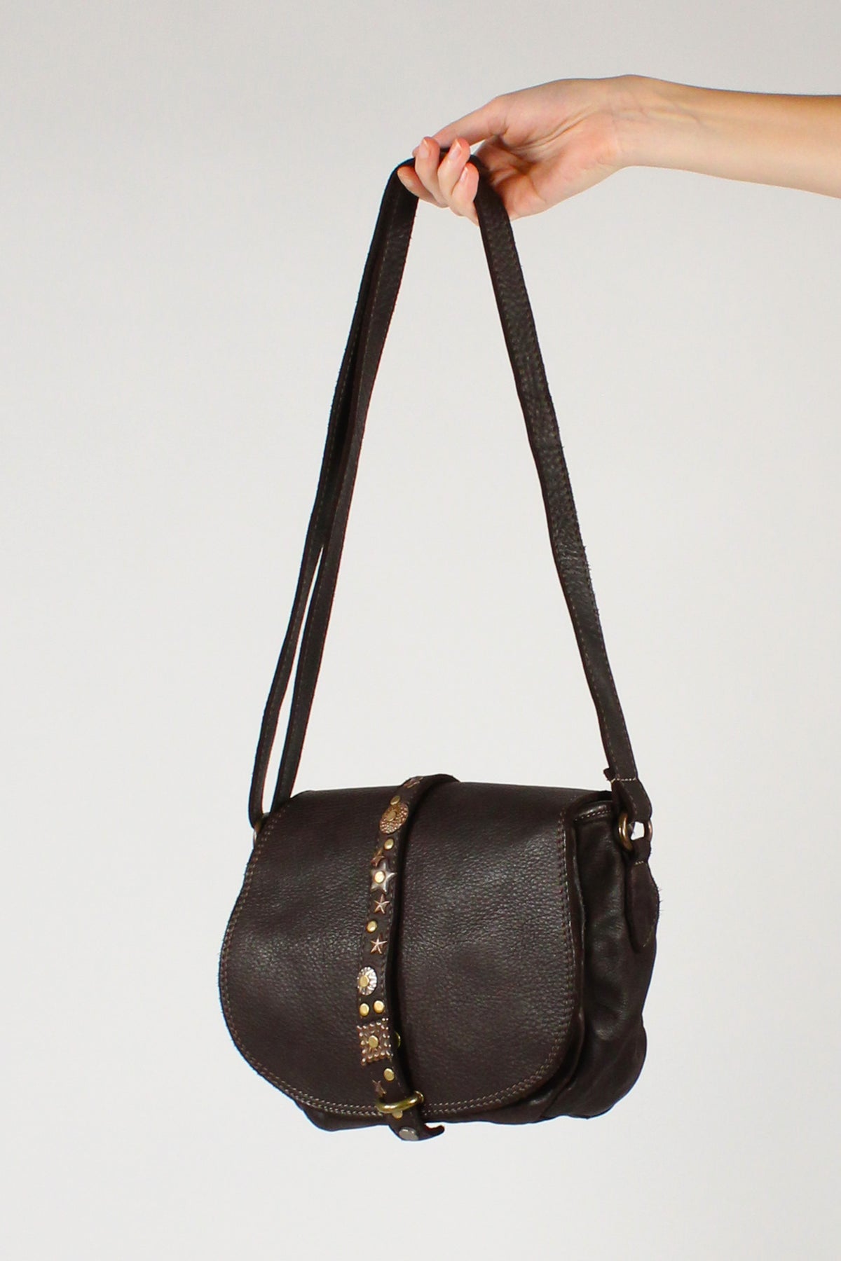 Borsa a Patta in Pelle con Borchie a Stella