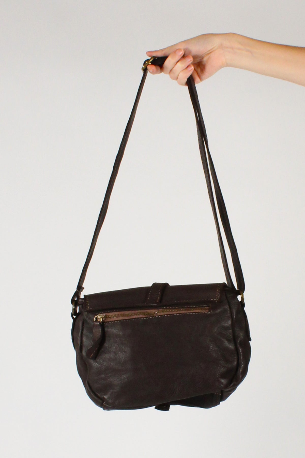 Borsa a Patta in Pelle con Borchie a Stella