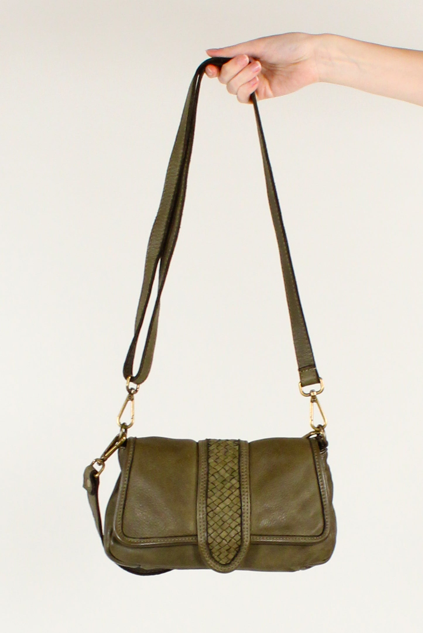 Borsa in Pelle con Patta Intrecciata