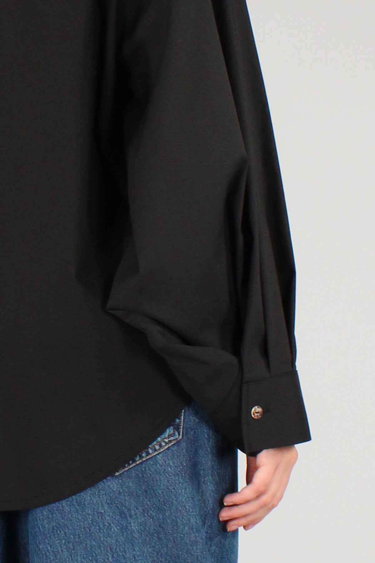 Camicia a Maniche Ampie Regolabili