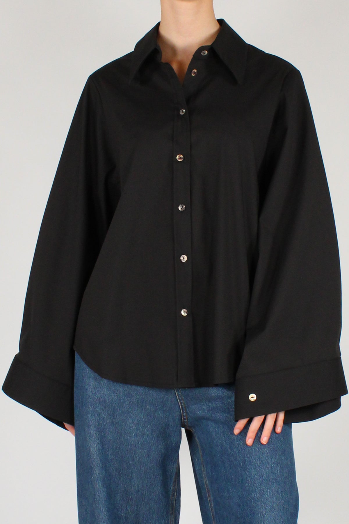 Camicia a Maniche Ampie Regolabili