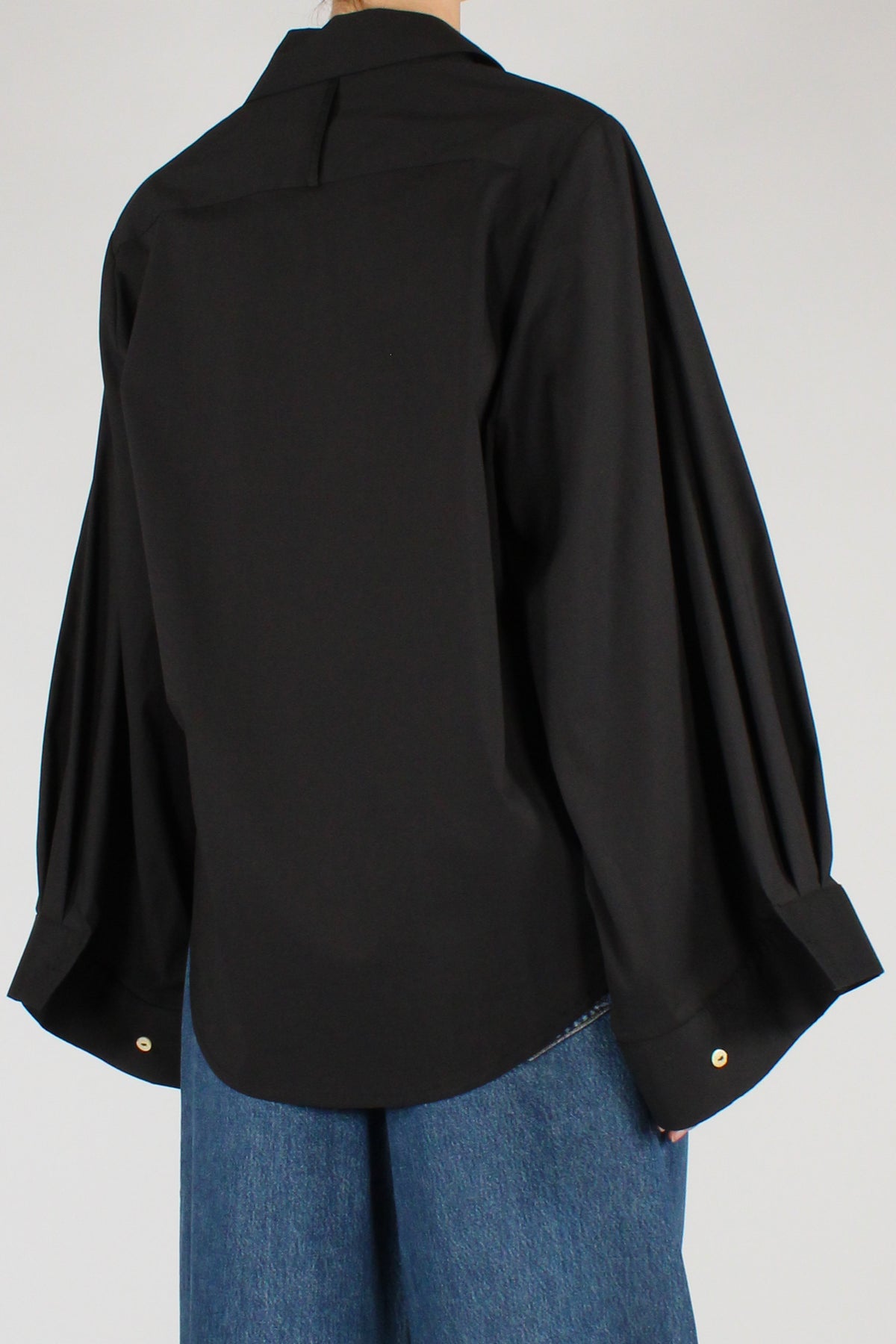 Camicia a Maniche Ampie Regolabili