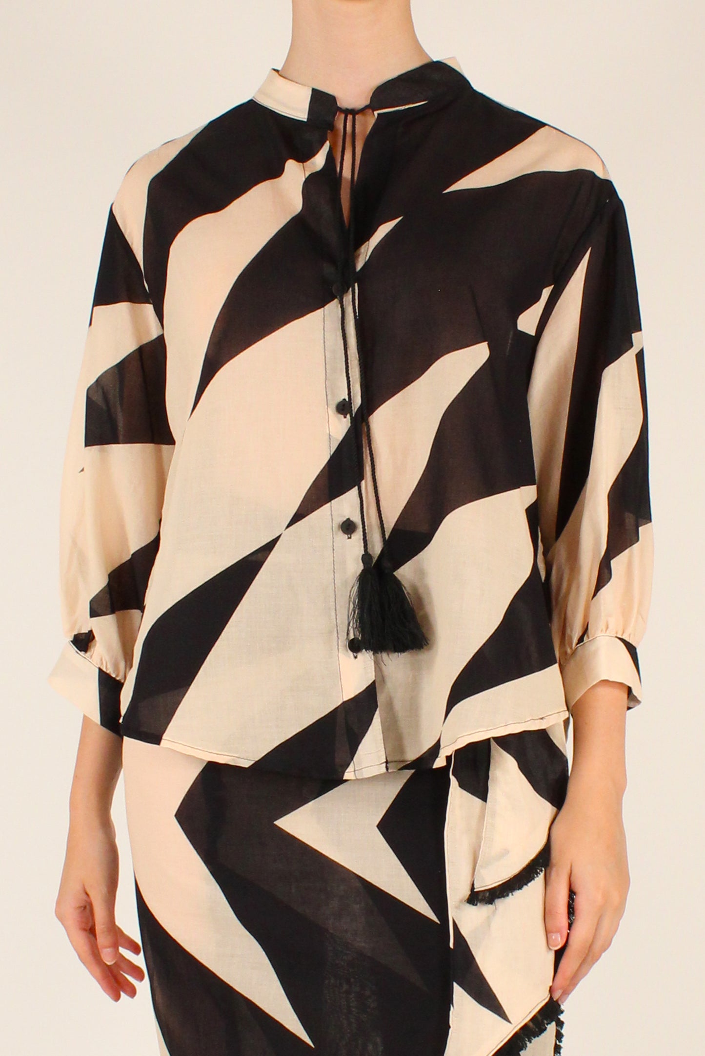 Camicia in Mussola Leggera Fantasia Astratta Bicolore