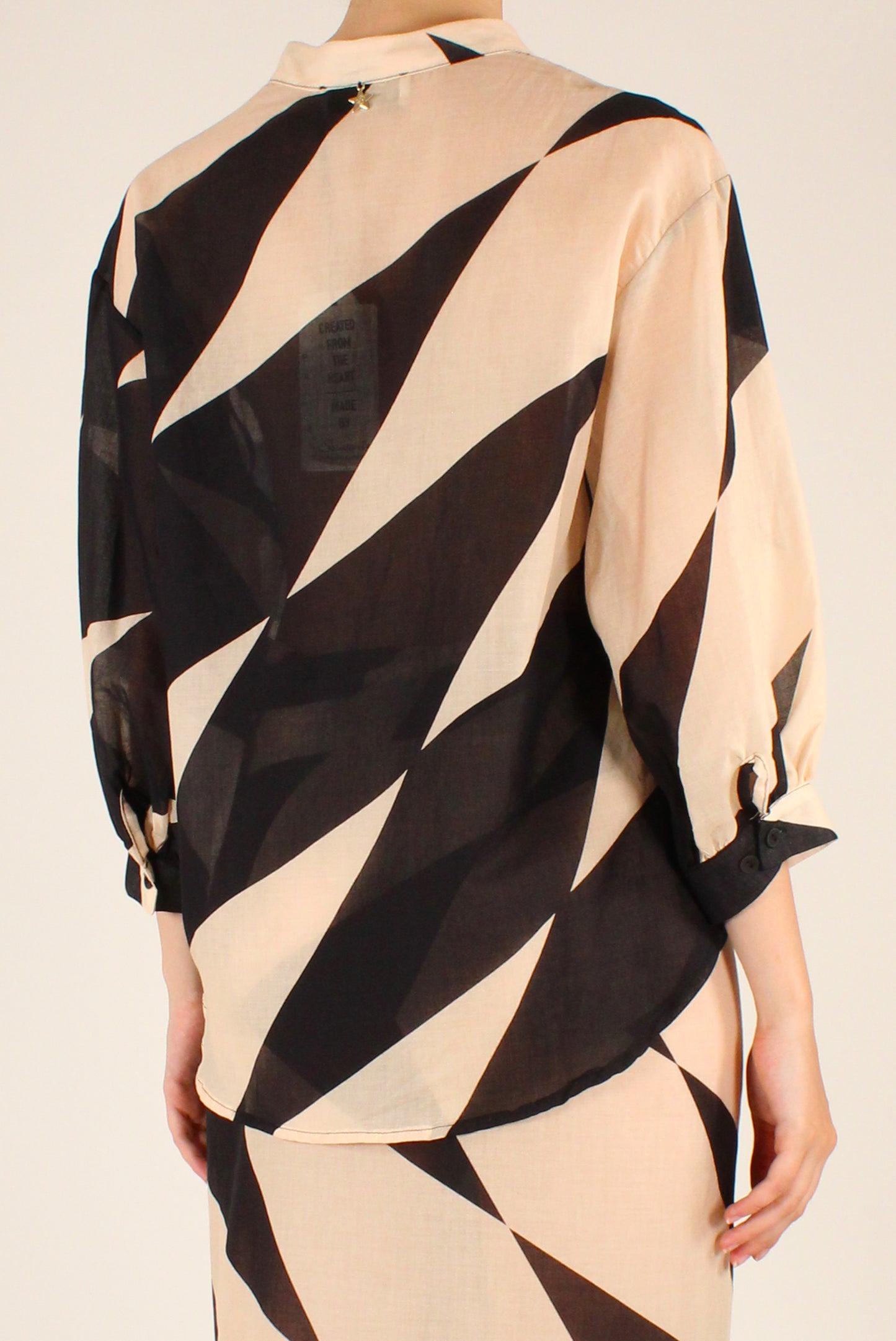 Camicia in Mussola Leggera Fantasia Astratta Bicolore