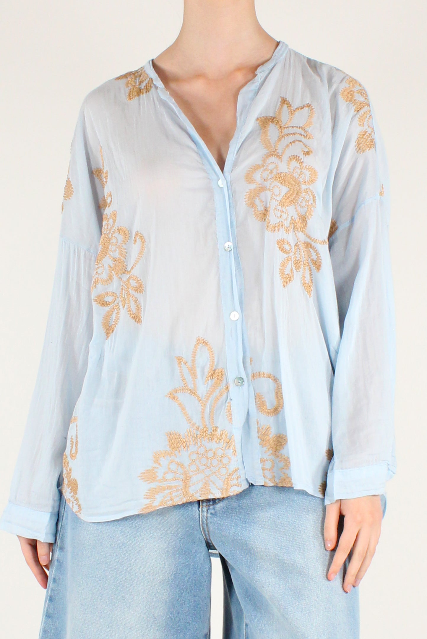 Camicia Over in Mussola con Ricami a Contrasto