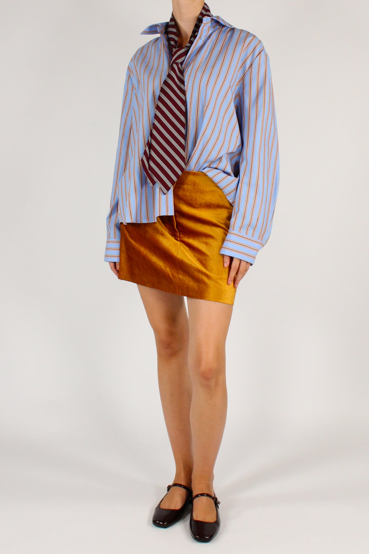 Camicia a Righe con Cravatta