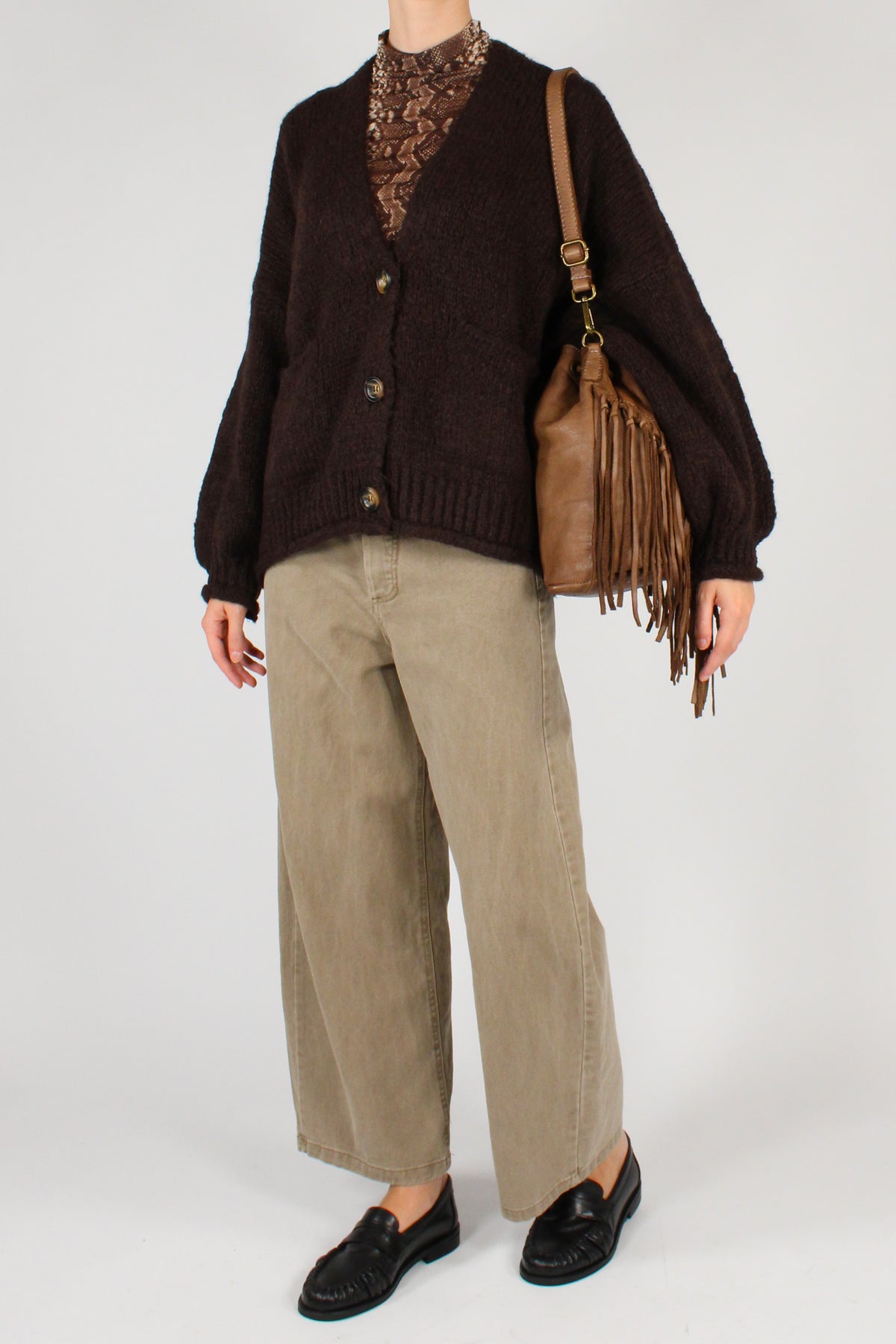Cardigan Over Tre Bottoni
