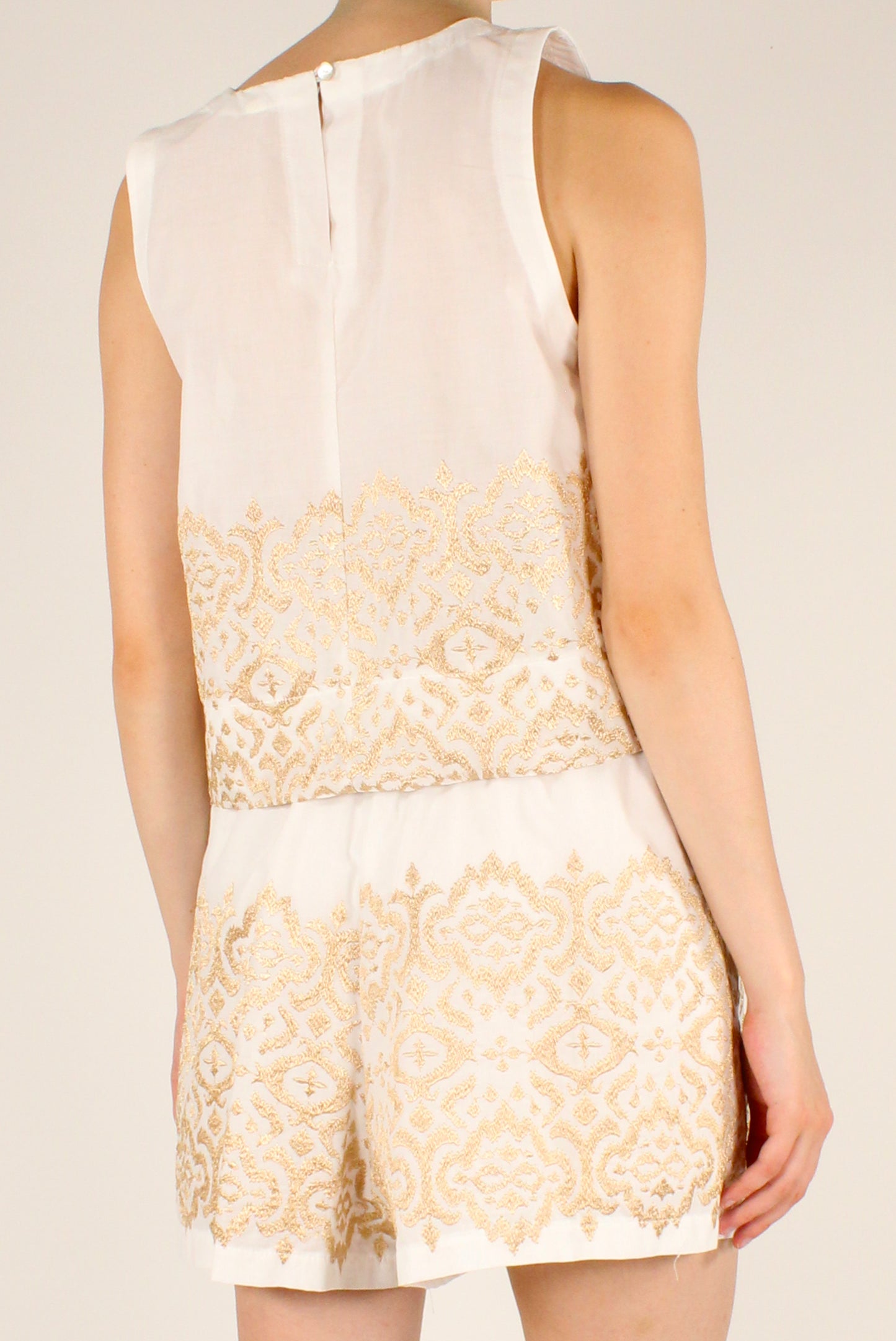 Completo Top e Shorts con Ricami Dorati
