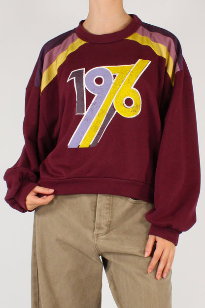 Felpa con Scritta "1976"
