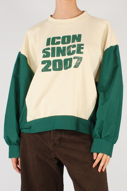 Felpa con Scritta "Icon Since 2007"