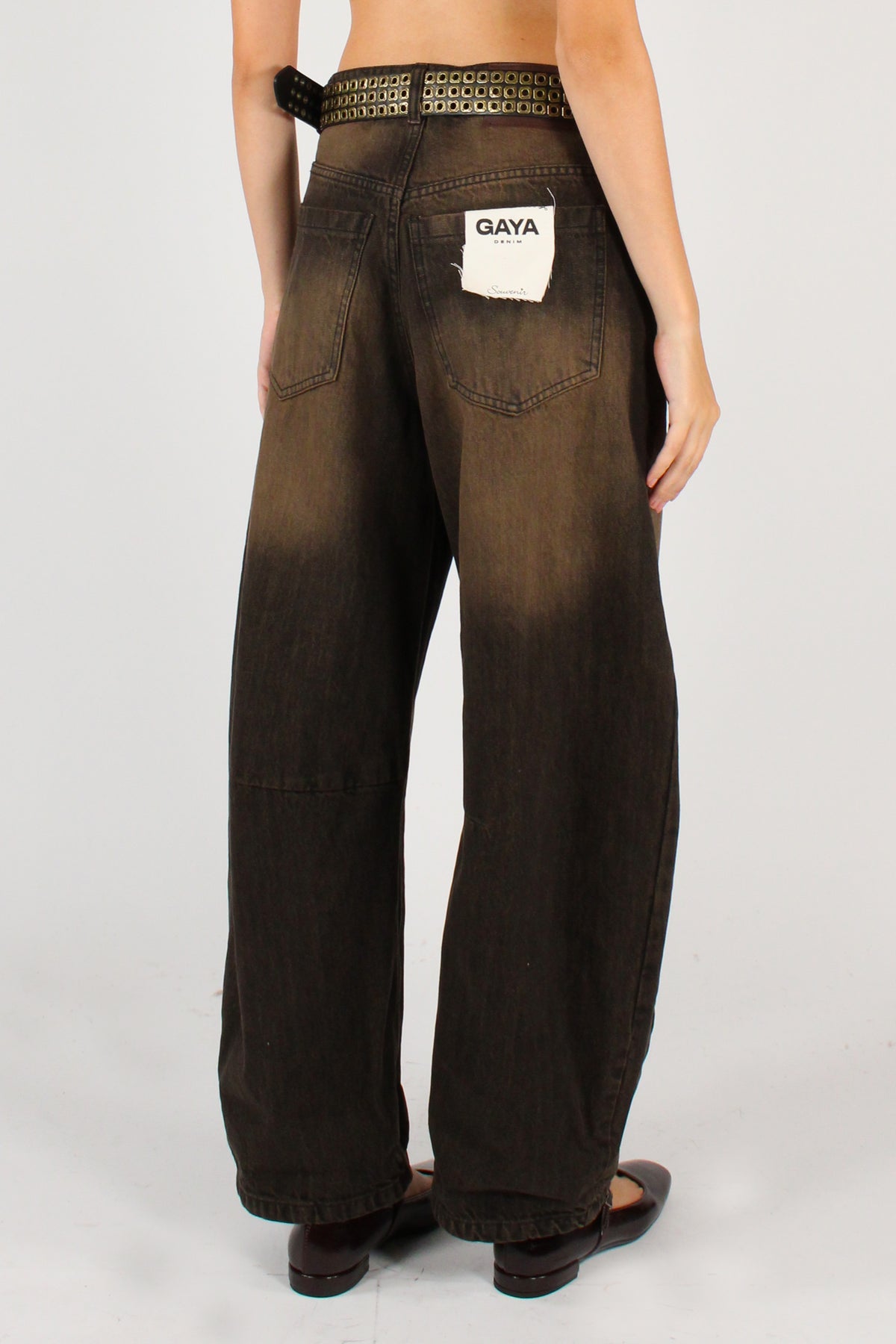 Jeans Délavé Gaya con Cintura Borchiata