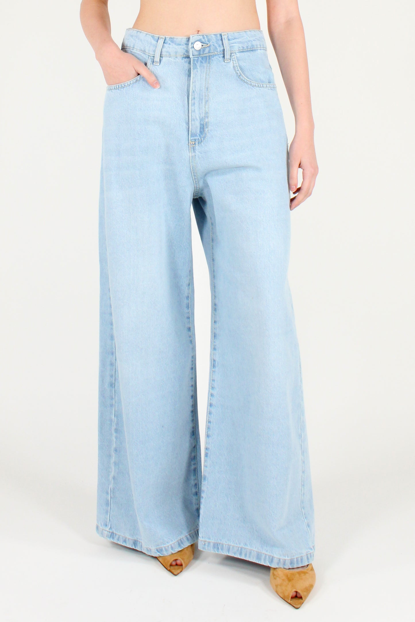 Lara Super Wide Leg Jeans
