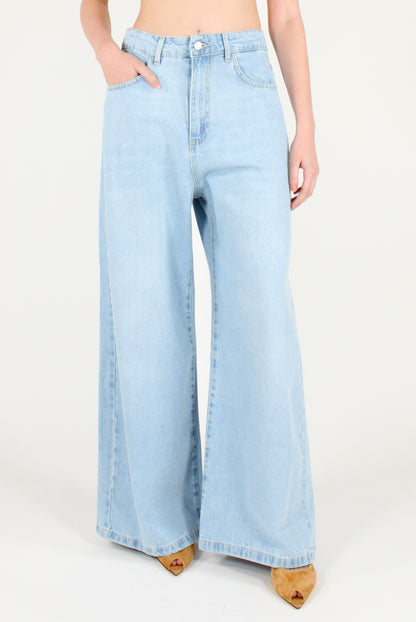 Lara Super Wide Leg Jeans