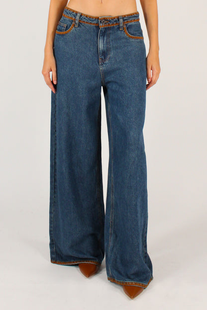 Jeans con Dettagli Ricamati