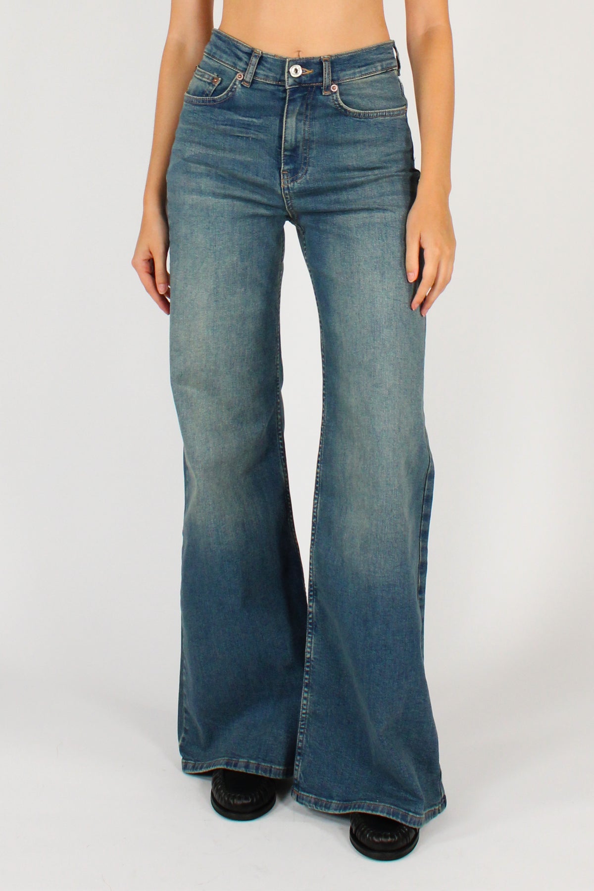 Jeans Elasticizzati a Vita Alta