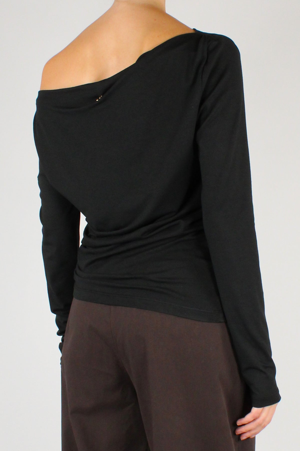 Maglia Scollo a Barca Arricciata