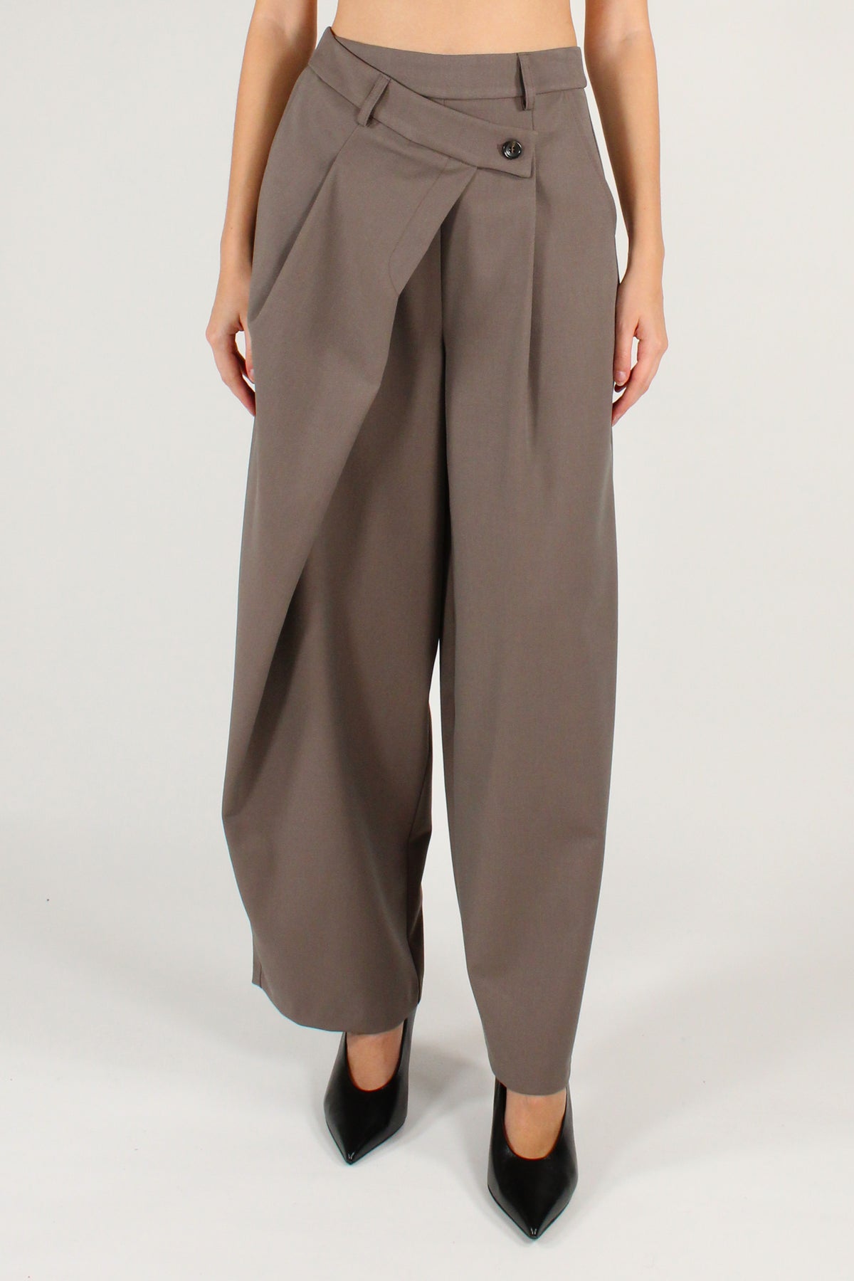 Pantaloni con Pinces Incrociati