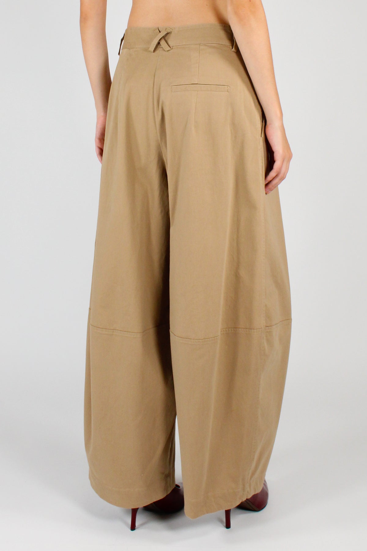 Pantaloni Balloon con Pinces
