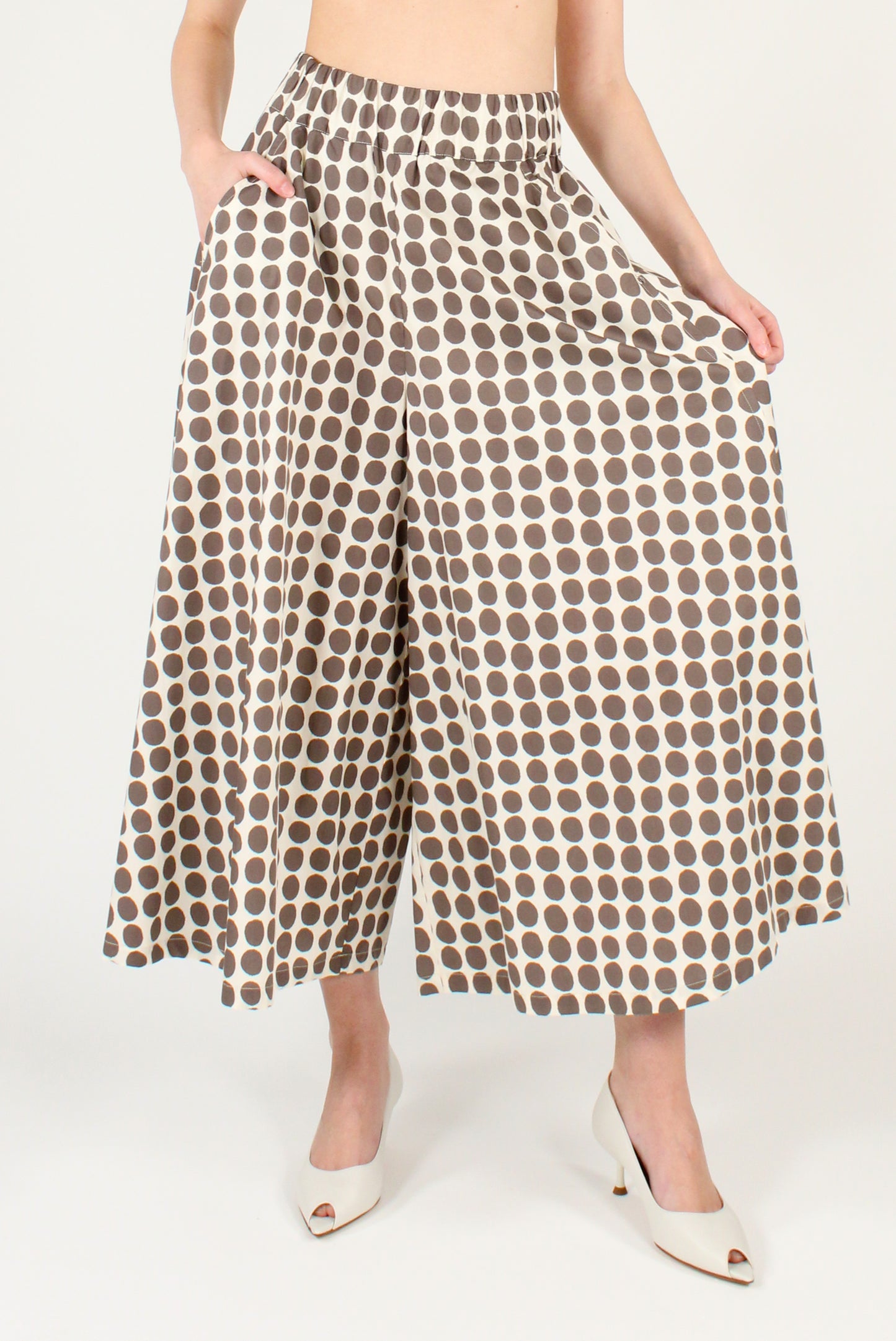 Pantaloni Ampi e Fluidi Stampa a Pois