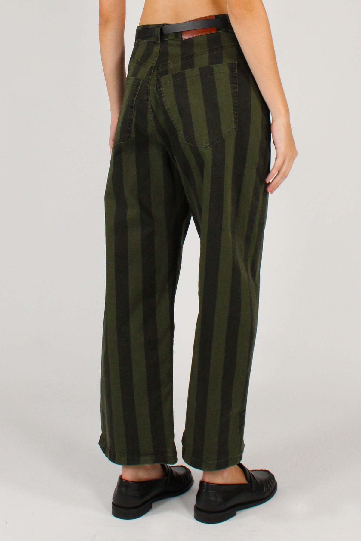 Pantaloni Rigati con Cintura