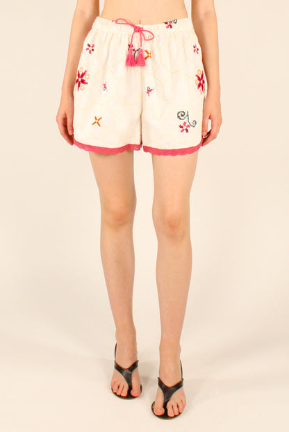 Completo Camicia e Shorts Ricamati in Sangallo