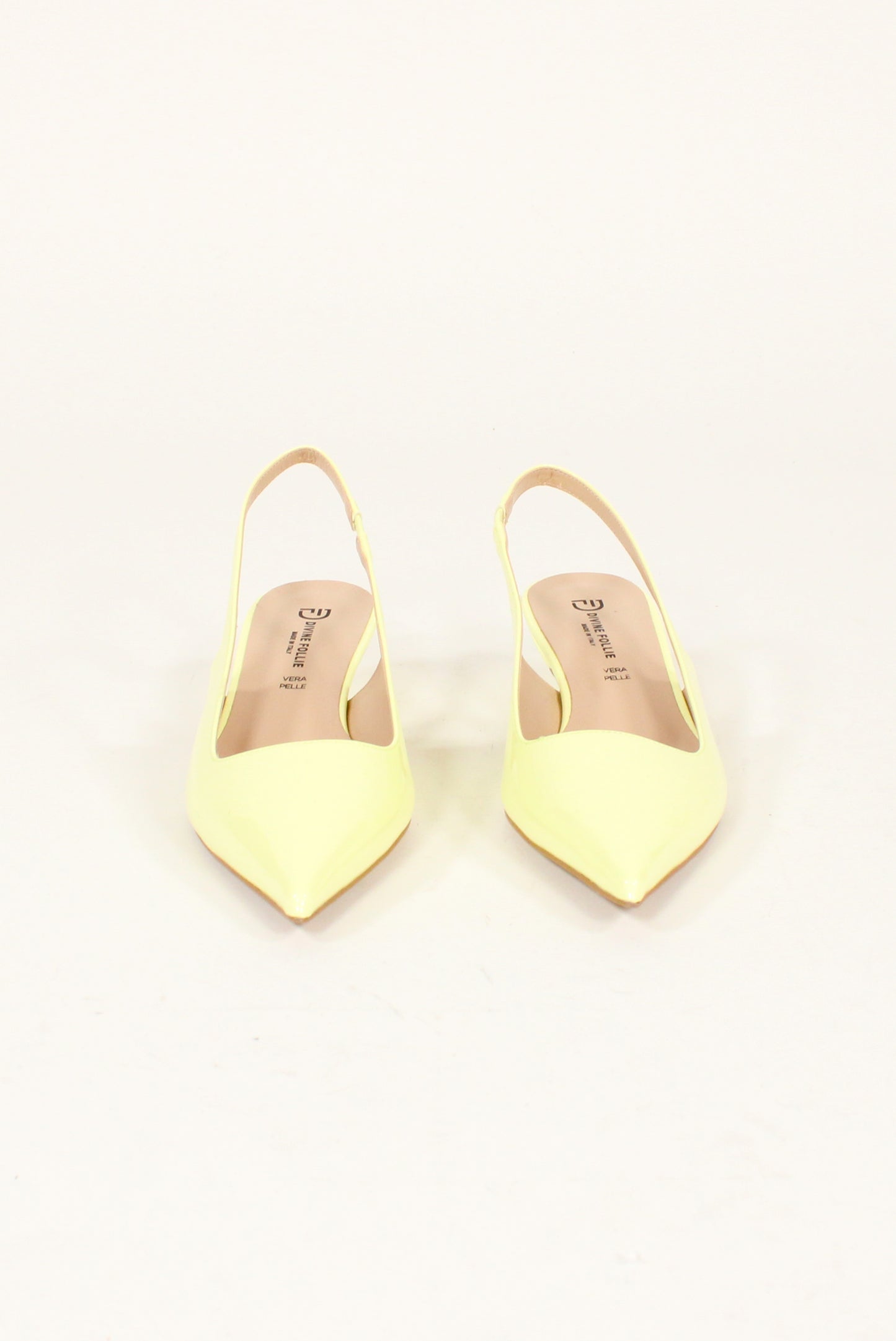 Slingback in Vernice