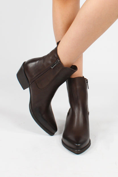 Stivaletto in Pelle con Elastico