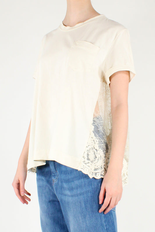 T-shirt con Pizzo sul Retro